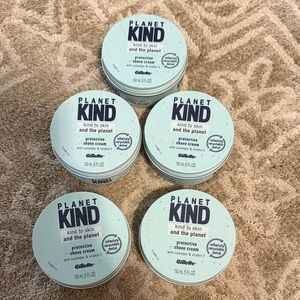 Gillette Planet Kind Protective Shave Cream - White